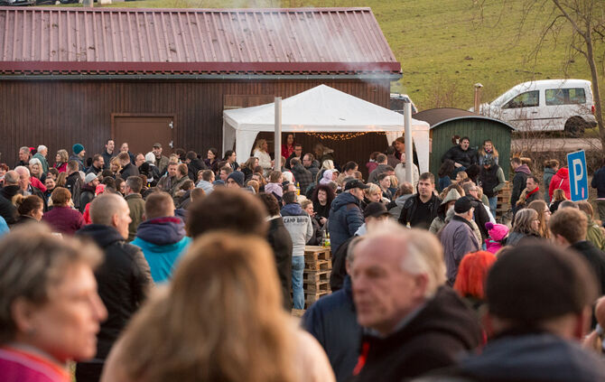 1000 Besucher beim Osterfeuer - Bild 29_49