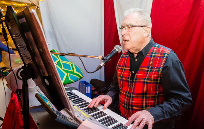 Lions-Club im Weihnachtszirkus - Bild 17_17