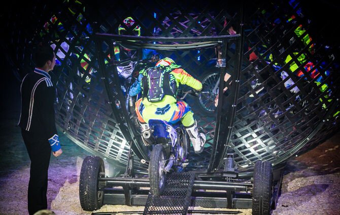 Lions-Club im Weihnachtszirkus - Bild 53_52