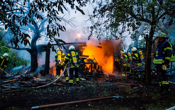 Gartenhaus abgebrannt - Bild 04_16