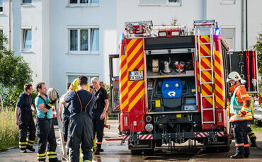 Sofa geriet in Brand - Bild 01_0