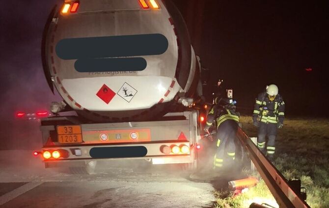 Tanklaster / Feuerwehr