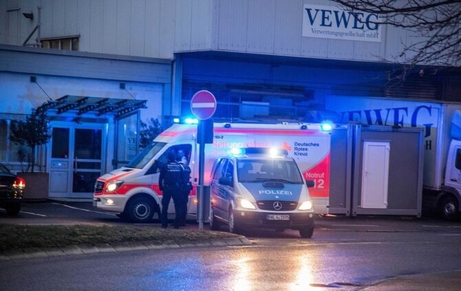 Fahrzeugbrand im Remspark_3
