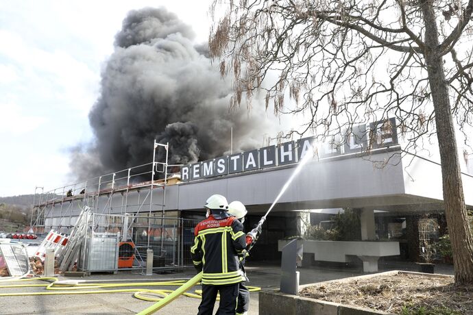 Brand Korb Hallenbad