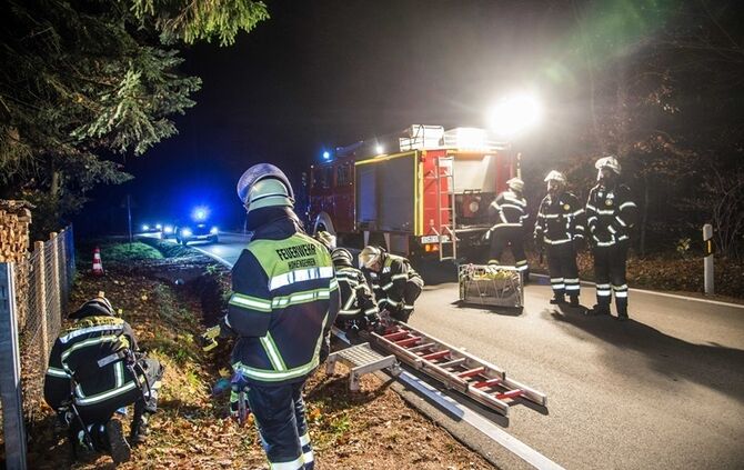Brandstiftungsserie auf dem Schurwald? - Wieder brennt Holzstapel - Bild 08_7