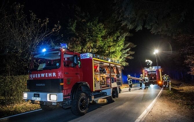 Brandstiftungsserie auf dem Schurwald? - Wieder brennt Holzstapel - Bild 10_9