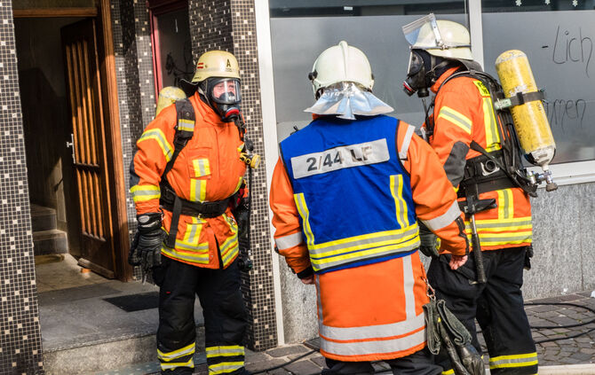 Nebelmaschine löst Feuerwehreinsatz aus - Bild 11_1