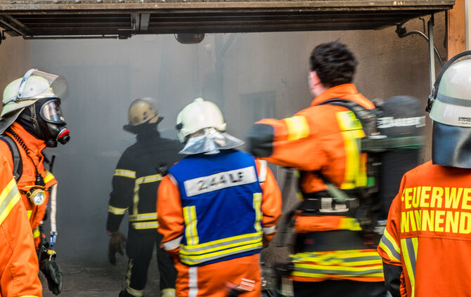 Nebelmaschine löst Feuerwehreinsatz aus - Bild 08_4
