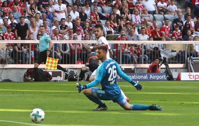 FC Bayern München - VfB Stuttgart 4:1 (2:1), 12. Mai 2018_3