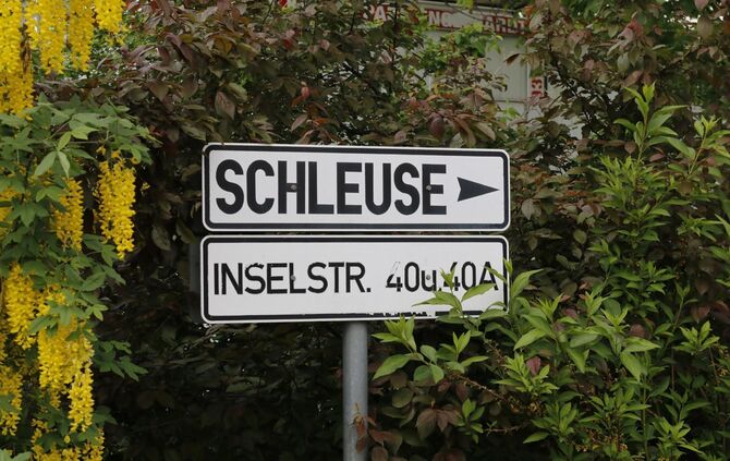 Substanz auf dem Neckar_3