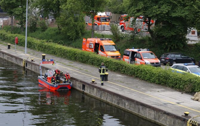 Substanz auf dem Neckar_5