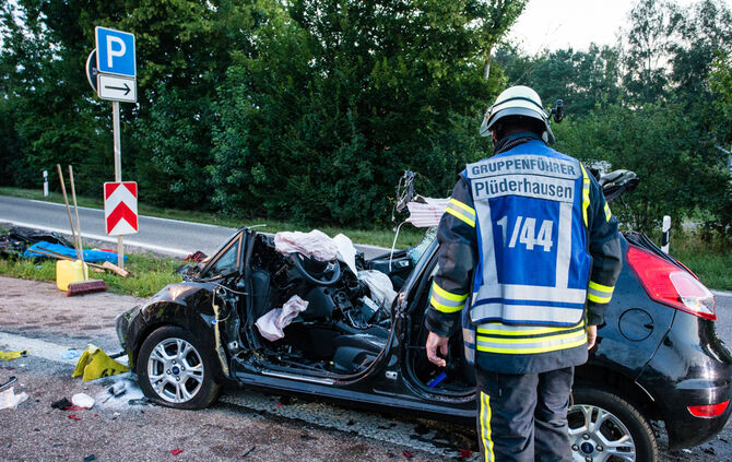 Schwerer Unfall auf der B 29 - Bild 16_15