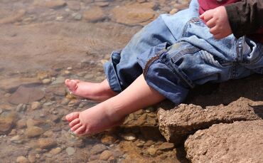 Kinderfüße Symbol Kind Fuß_0