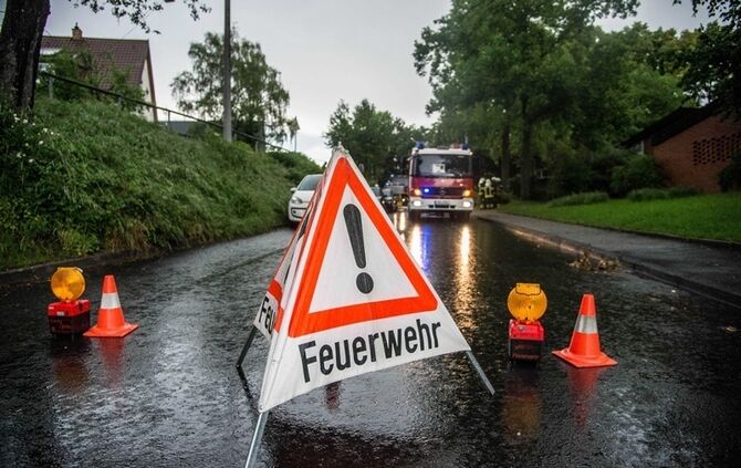Keller Wasser Unwetter Regen Gewitter Feuerwehr_0