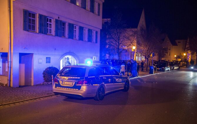 Messerstecherei Ludwidgsburg Messserattacke Polizei Friseur Friseursalon Pleidelsheim_1