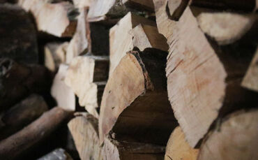 Holz Holzstapel Brennholz symbol symbolbild symbolfoto