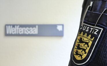 Amtsgericht Bürgerzentrum Justiz Welfensaal Beamter