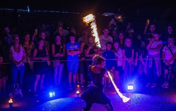 Leuchtender Weinberg - Bild 18_18