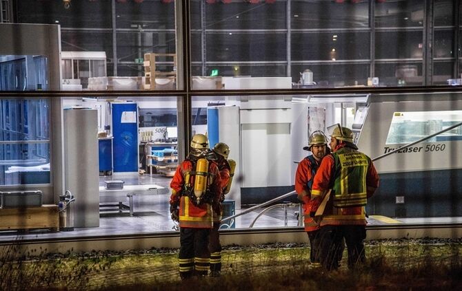 Brand in Absauganlage einer Firma - Bild 01_0
