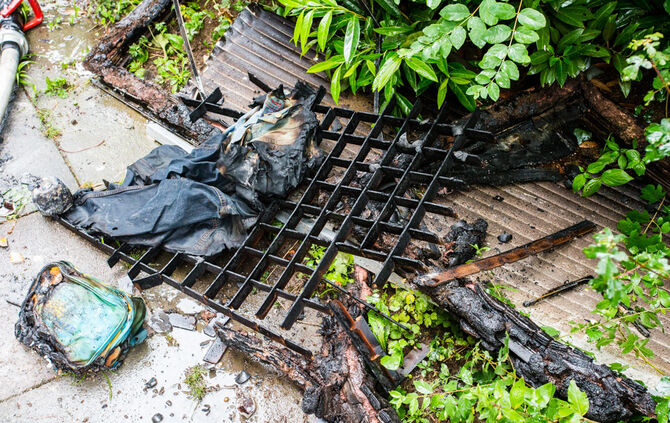 Brand im Reihenhaus – Feuerwehrmann verletzt - Bild 21_6