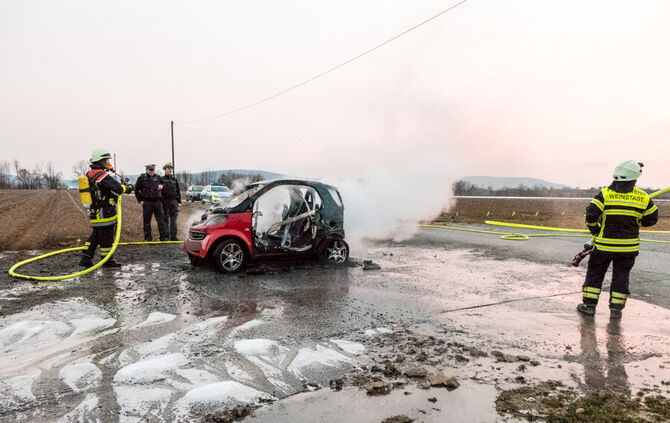 Auto ausgebrannt - Bild 02_14