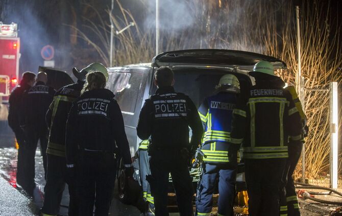Zigarettentransporter brennt beim VfL Sportclub Waiblingen aus_4