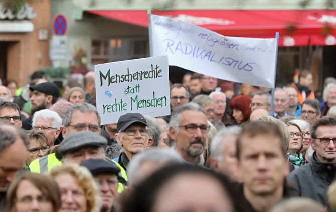 Demo Schorndorf steht auf - Bild 14_10