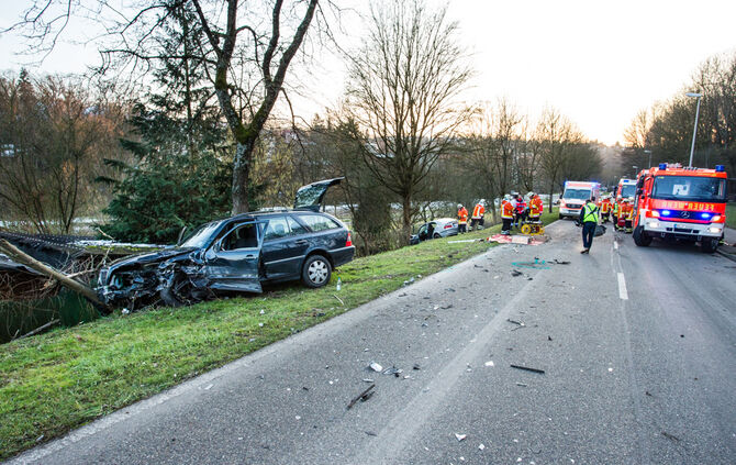 Schwerverletzter nach Unfall_21