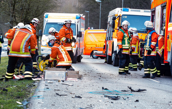 Schwerverletzter nach Unfall_24