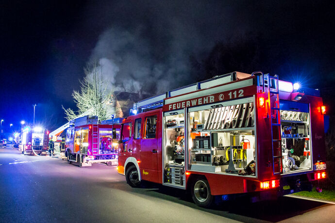 Gebäudebrand, Erlenstr., Berglen-Steinach, 22.03.2021
