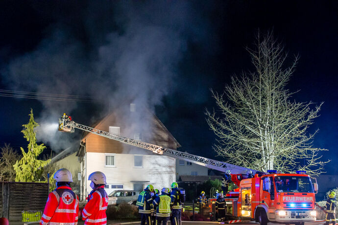 Gebäudebrand, Erlenstr., Berglen-Steinach, 22.03.2021