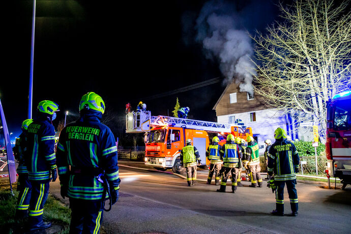 Gebäudebrand, Erlenstr., Berglen-Steinach, 22.03.2021
