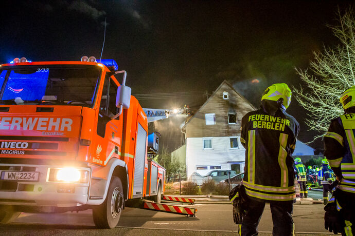 Gebäudebrand, Erlenstr., Berglen-Steinach, 22.03.2021