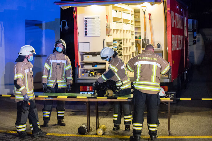 Gebäudebrand, Erlenstr., Berglen-Steinach, 22.03.2021