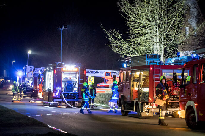 Gebäudebrand, Erlenstr., Berglen-Steinach, 22.03.2021