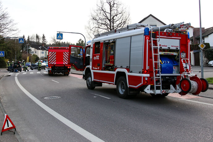 Unfall, Uhlandstr. / Aichenbachstr., Schorndorf, 28.03.2021.