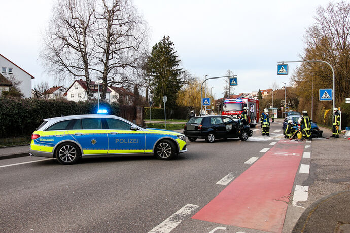 Unfall, Uhlandstr. / Aichenbachstr., Schorndorf, 28.03.2021.
