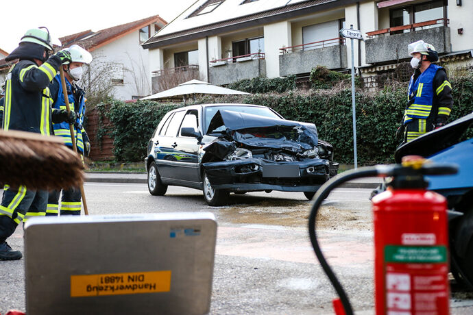 Unfall, Uhlandstr. / Aichenbachstr., Schorndorf, 28.03.2021.