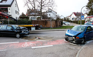 Unfall, Uhlandstr. / Aichenbachstr., Schorndorf, 28.03.2021.