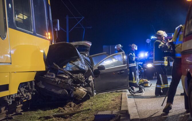 Tragischer Stadtbahn-Unfall_16