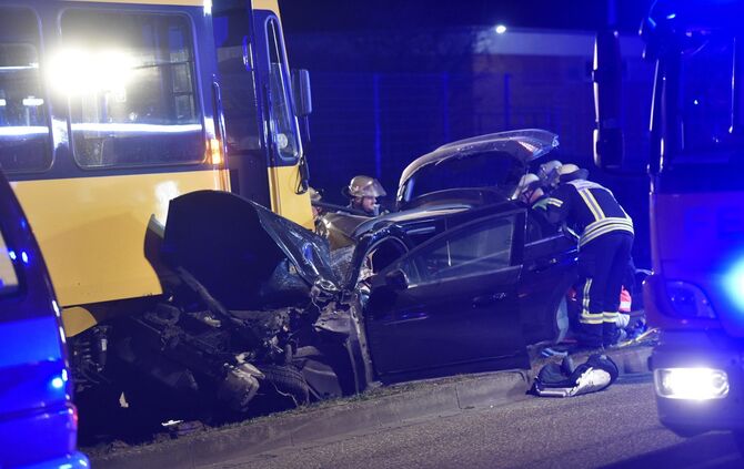 Tragischer Stadtbahn-Unfall_24