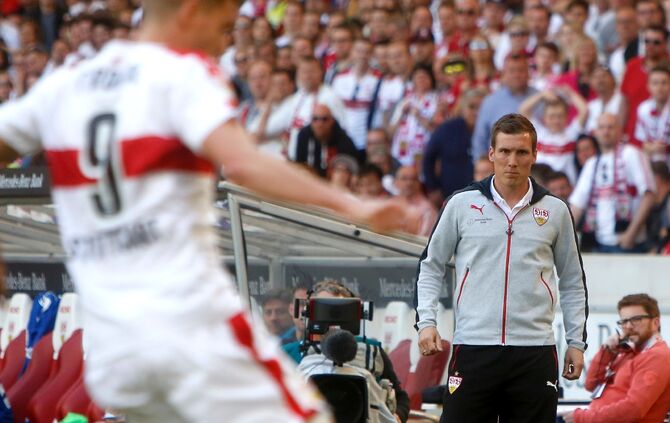 VfB Stuttgart - Karlsruher SC 2:0 (09.04.2017)_0