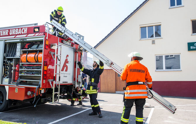 Abschlußprüfung der Feuerwehrgrundausbildung - Bild 05_4