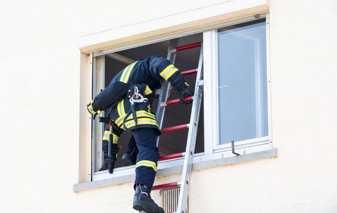 Abschlußprüfung der Feuerwehrgrundausbildung - Bild 07_6