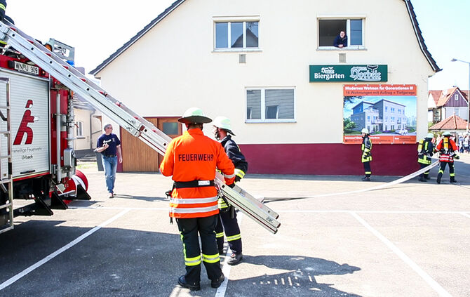 Abschlußprüfung der Feuerwehrgrundausbildung - Bild 25_14