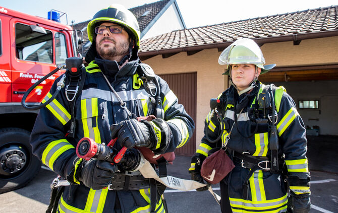 Abschlußprüfung der Feuerwehrgrundausbildung - Bild 11_28