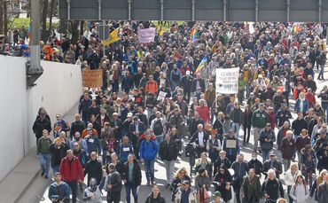 Corona Demo Stuttgart Querdenker Querdenken