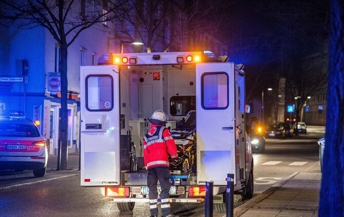 Brand auf Balkon löst Feuerwehreinsatz aus - Bild 11_2