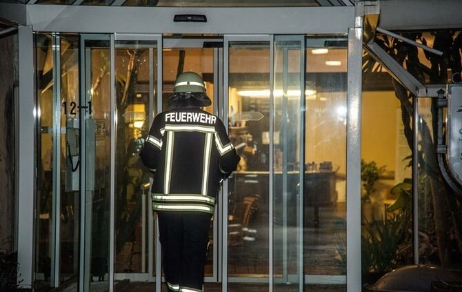 Brand auf Balkon löst Feuerwehreinsatz aus - Bild 03_6