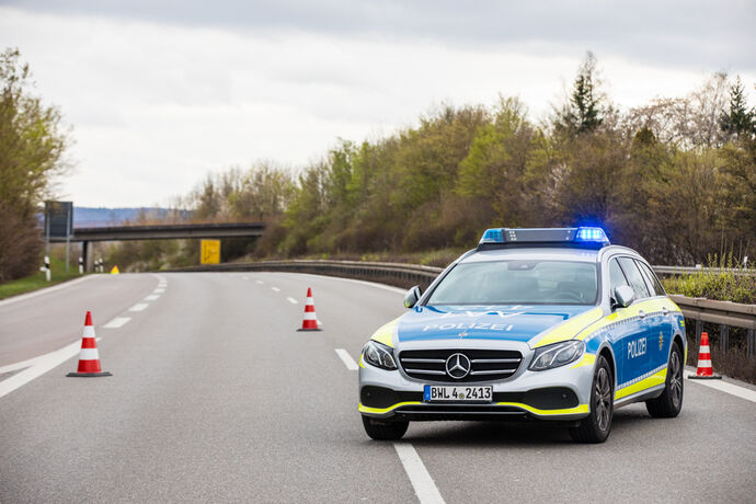 Unfall, B14 WN-Nord - Schwaikheim Höhe Parkplatz Korber Kopf, 07.04.2021.